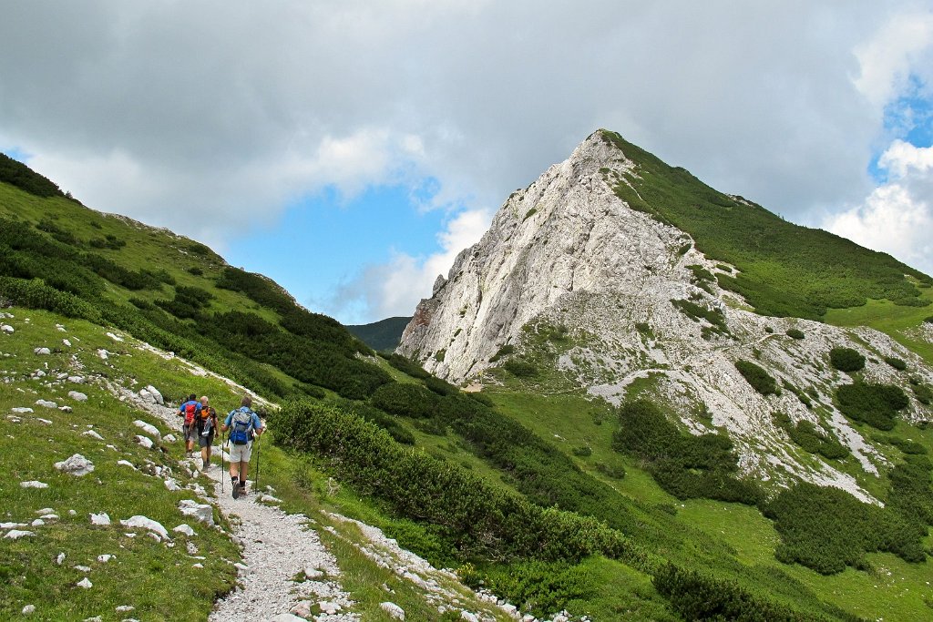 78 vor uns die Bielspitze mit 1959 m.jpg